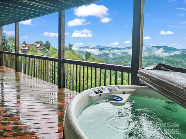 $669,000 | 161 Scenic Wolf Drive, Mars Hill, NC 28754