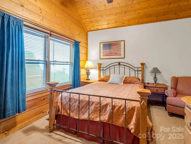 $669,000 | 161 Scenic Wolf Drive, Mars Hill, NC 28754