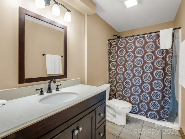 $669,000 | 161 Scenic Wolf Drive, Mars Hill, NC 28754