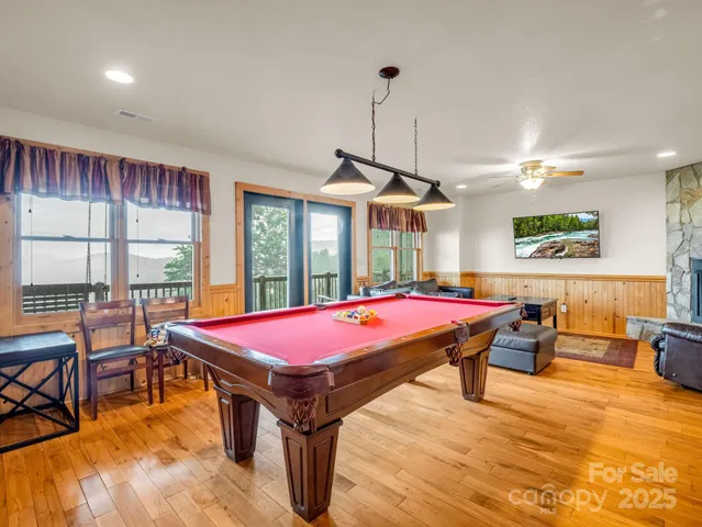 $669,000 | 161 Scenic Wolf Drive, Mars Hill, NC 28754