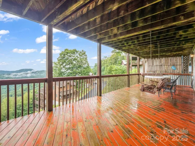 $669,000 | 161 Scenic Wolf Drive, Mars Hill, NC 28754