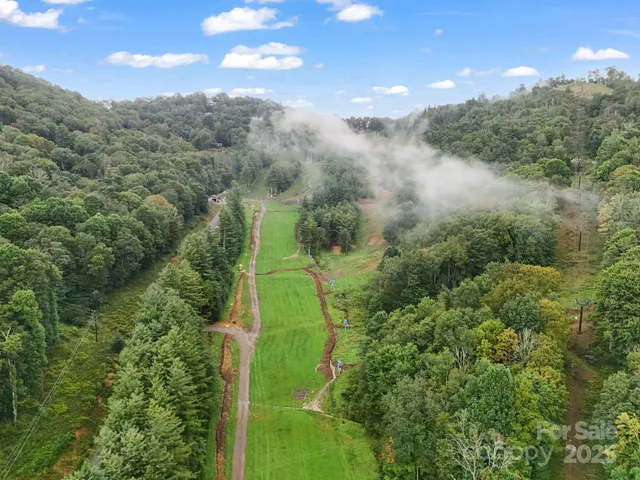 $669,000 | 161 Scenic Wolf Drive, Mars Hill, NC 28754