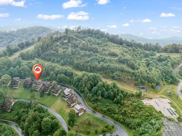 $669,000 | 161 Scenic Wolf Drive, Mars Hill, NC 28754