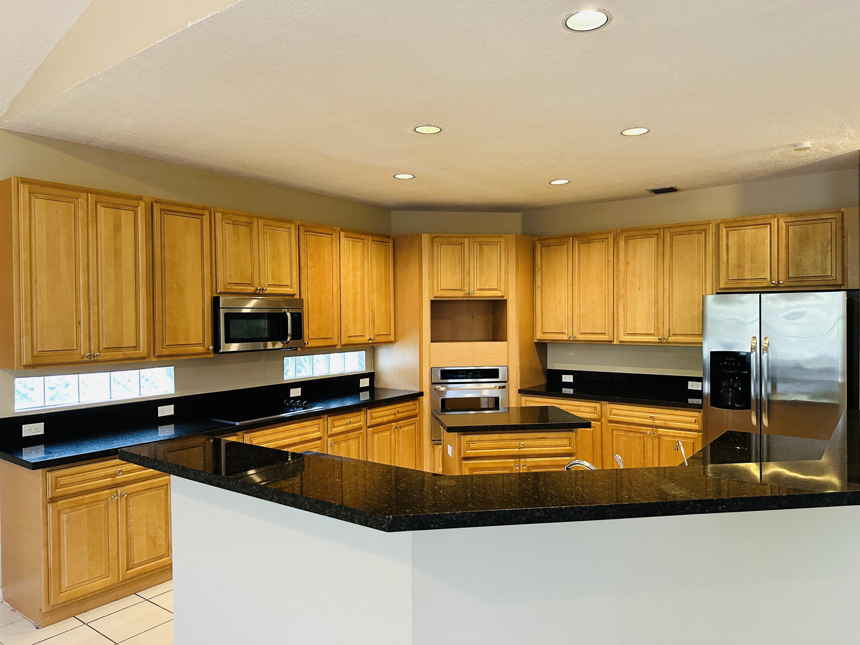 12685 Torbay Drive Boca Raton, FL 33428 - Photo 3 of 28 IMG_5293