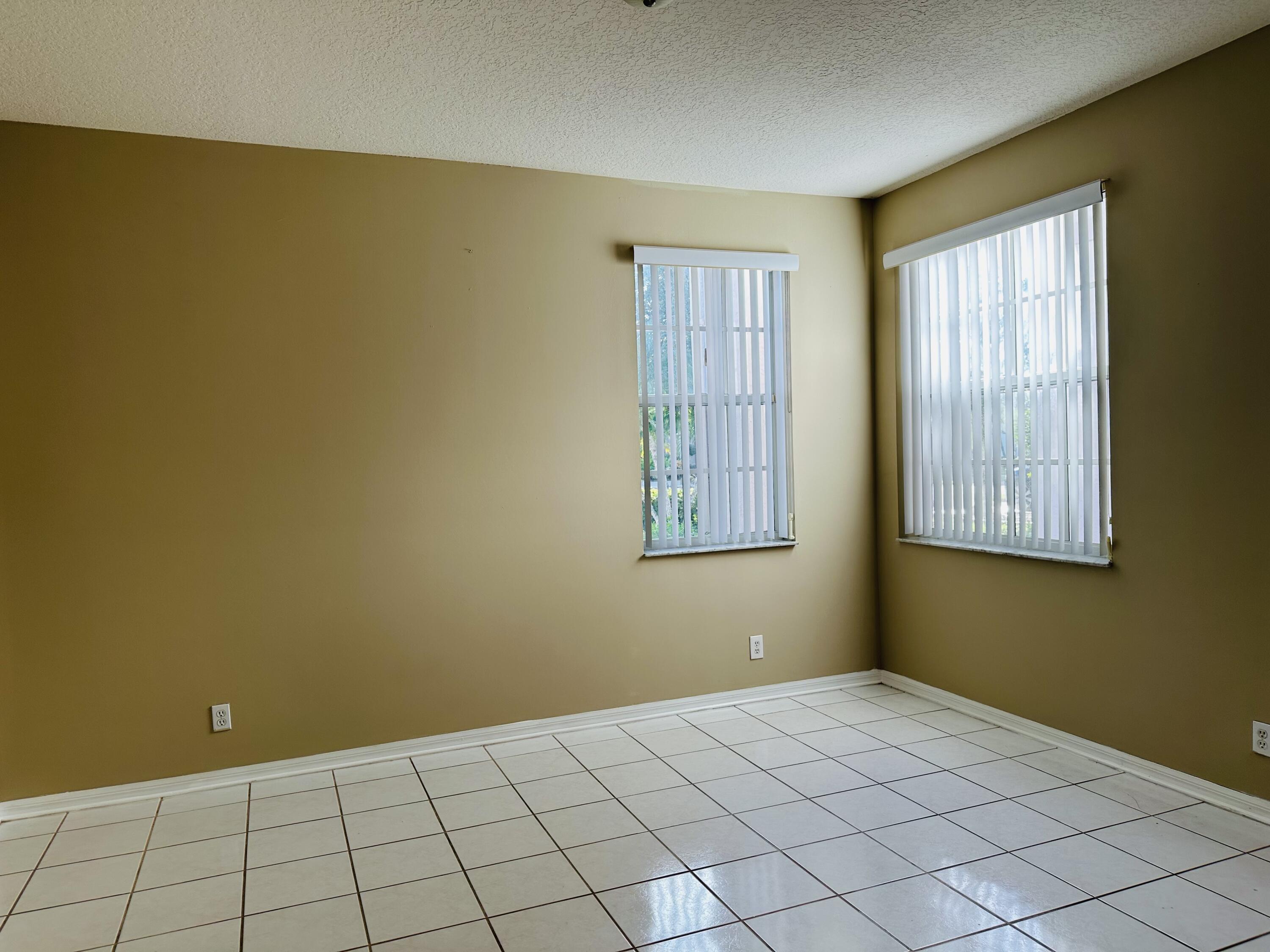 12685 Torbay Drive Boca Raton, FL 33428 - Photo 8 of 28 IMG_5300