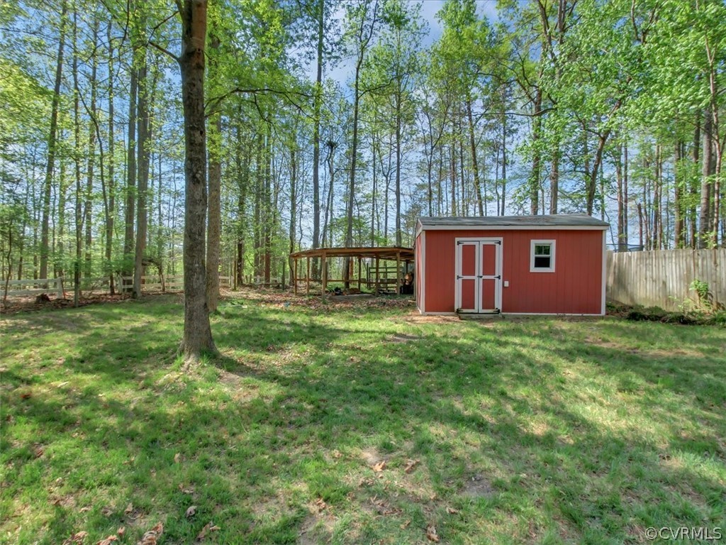 12113 Bundle Road Chesterfield, VA 23838 - Photo 22 of 25 Great sized back yard.