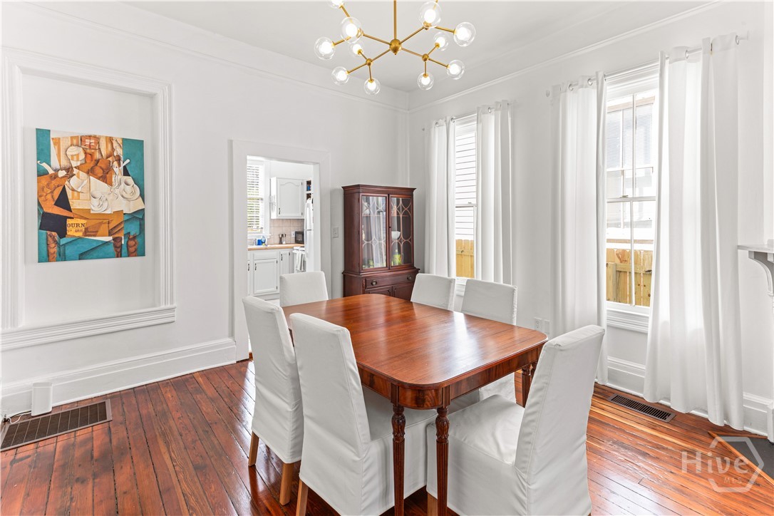 317 East Anderson Street Savannah, GA 31401 - Photo 6 of 15 Dining Room