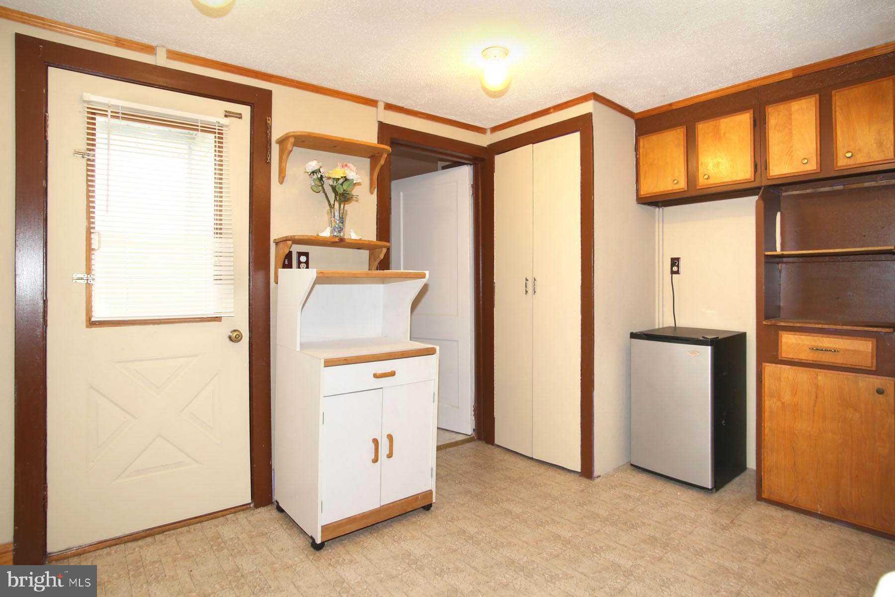 902 Quentin Road Lebanon, PA 17042 - Photo 32 of 53 2nd Floor Apartment Kitchen