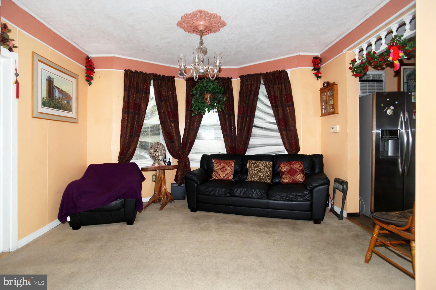 902 Quentin Road Lebanon, PA 17042 - Photo 6 of 53 1st Floor Living Room