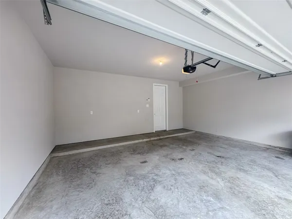 $2,200 | 9503 Towne Lake Parkway, Cypress, TX 77433