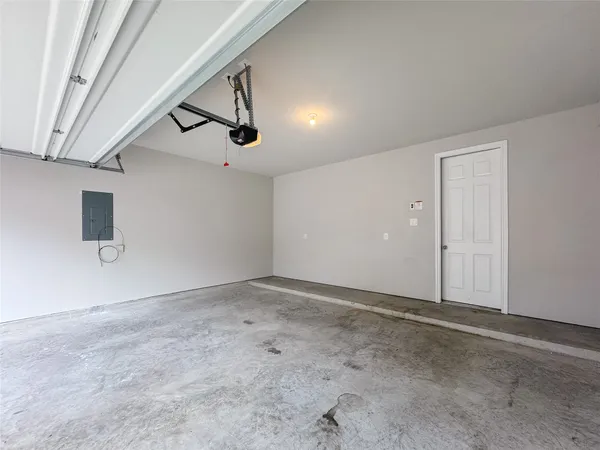 $2,200 | 9503 Towne Lake Parkway, Cypress, TX 77433