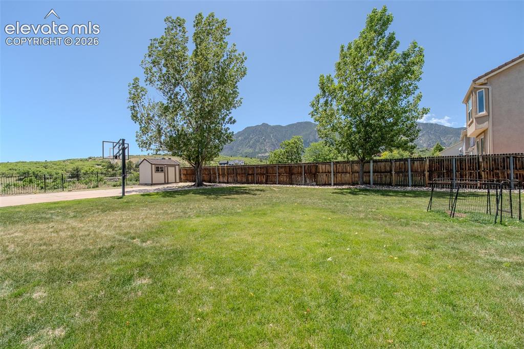 789 Capeglen Road Colorado Springs, CO 80906 - Photo 11 of 46