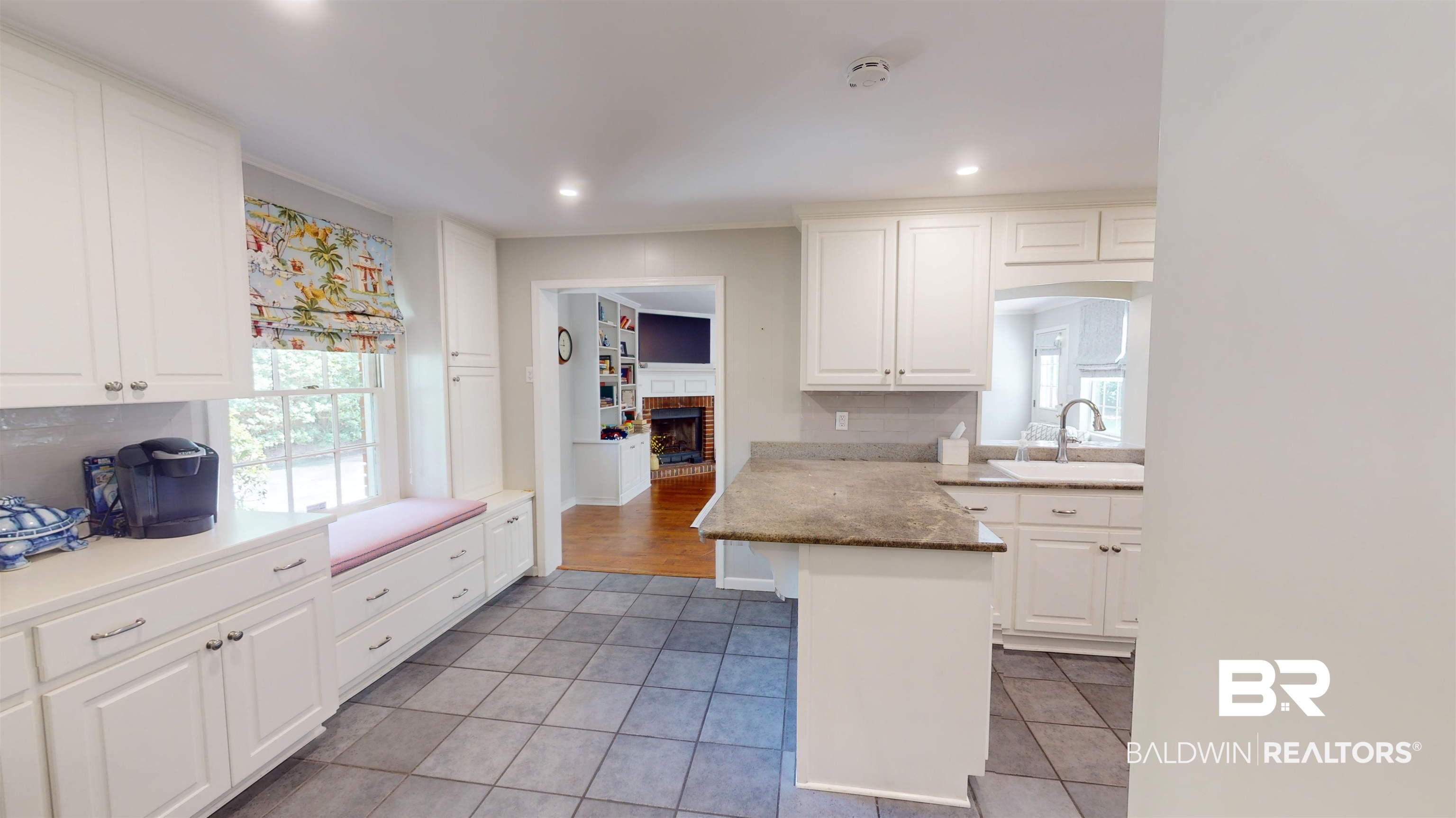 105 Conway Drive West Mobile, AL 36608 - Photo 10 of 34