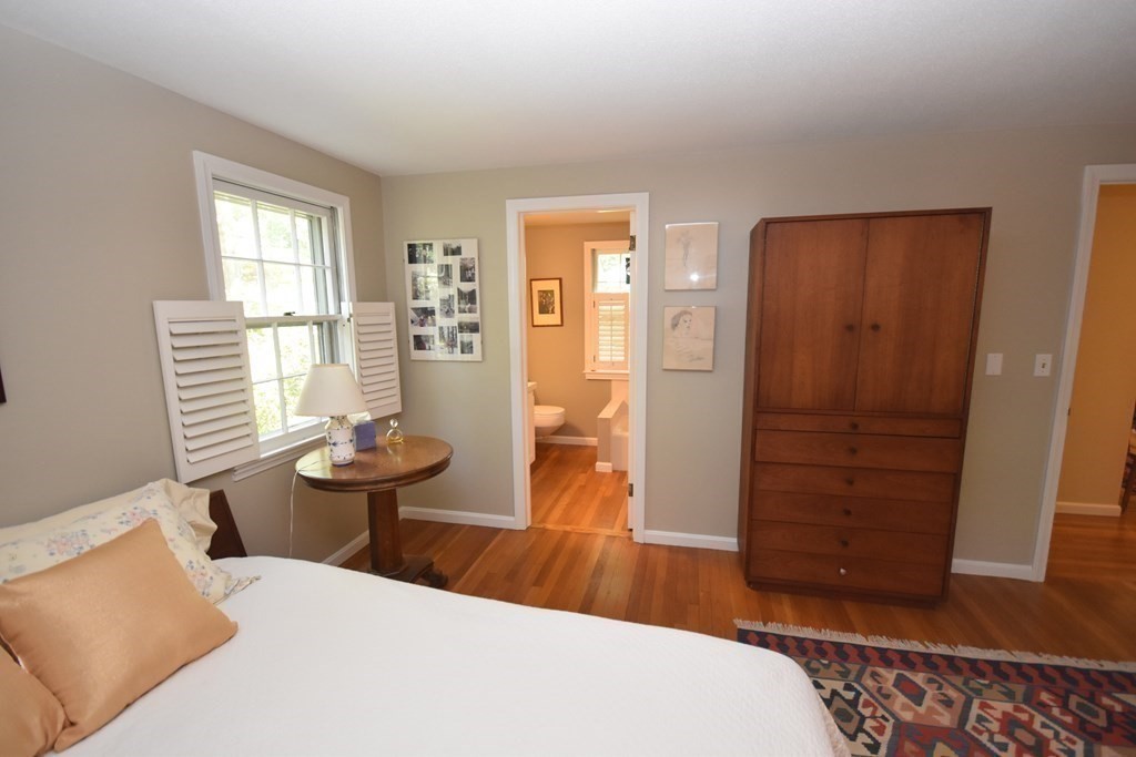 129 Heatherstone Road Amherst, MA 01002 - Photo 20 of 42