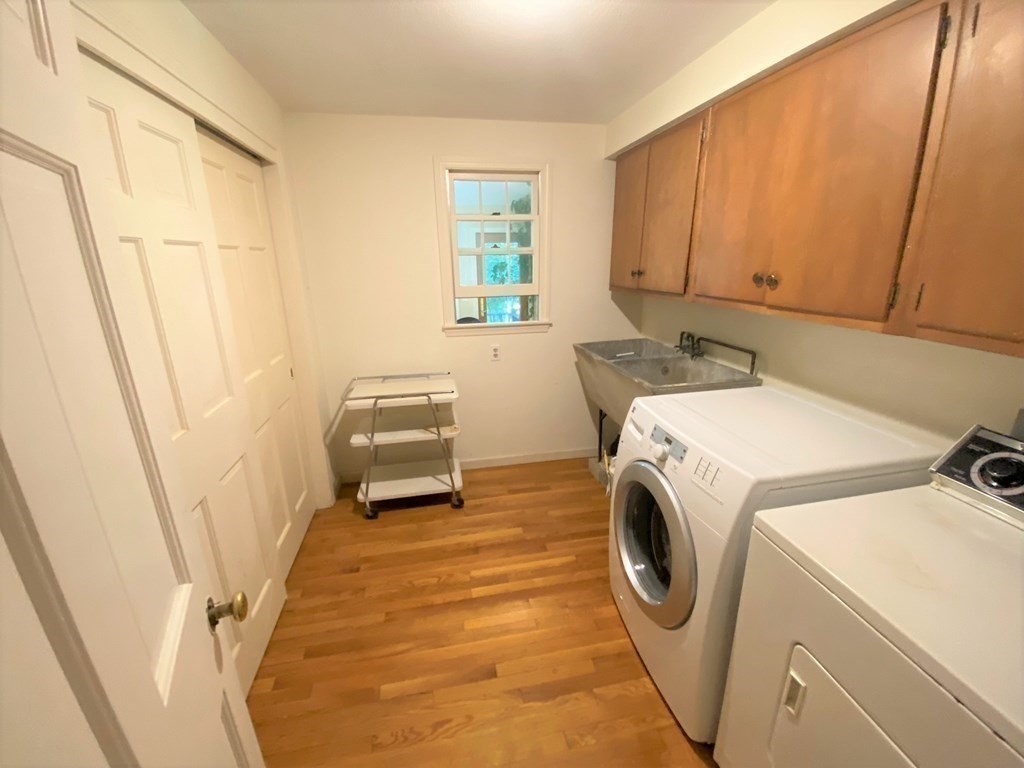 129 Heatherstone Road Amherst, MA 01002 - Photo 25 of 42