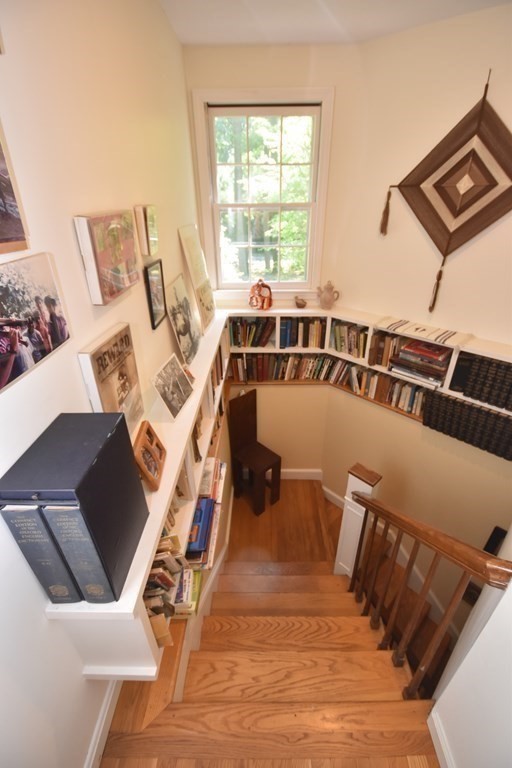 129 Heatherstone Road Amherst, MA 01002 - Photo 27 of 42