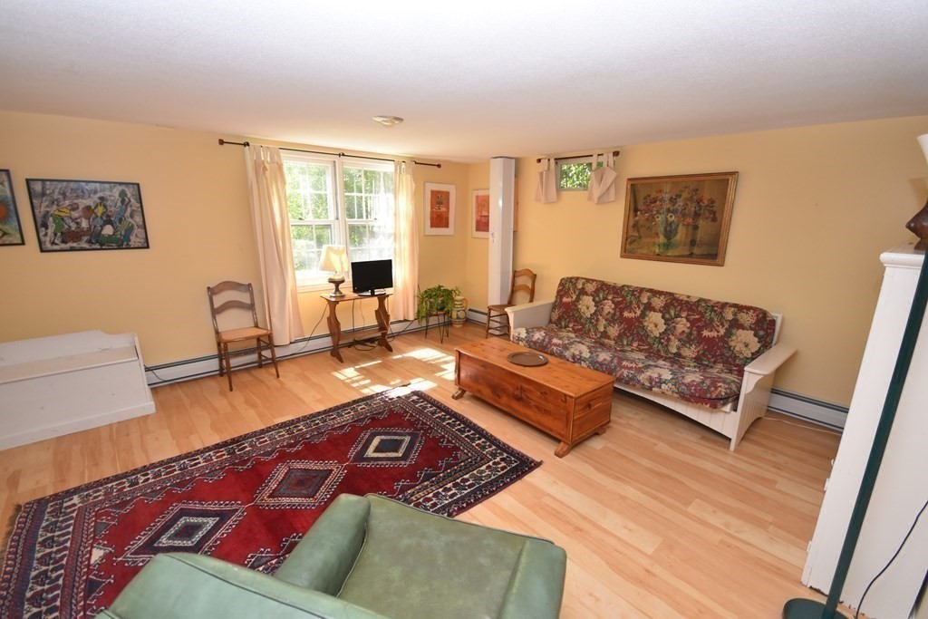 129 Heatherstone Road Amherst, MA 01002 - Photo 29 of 42