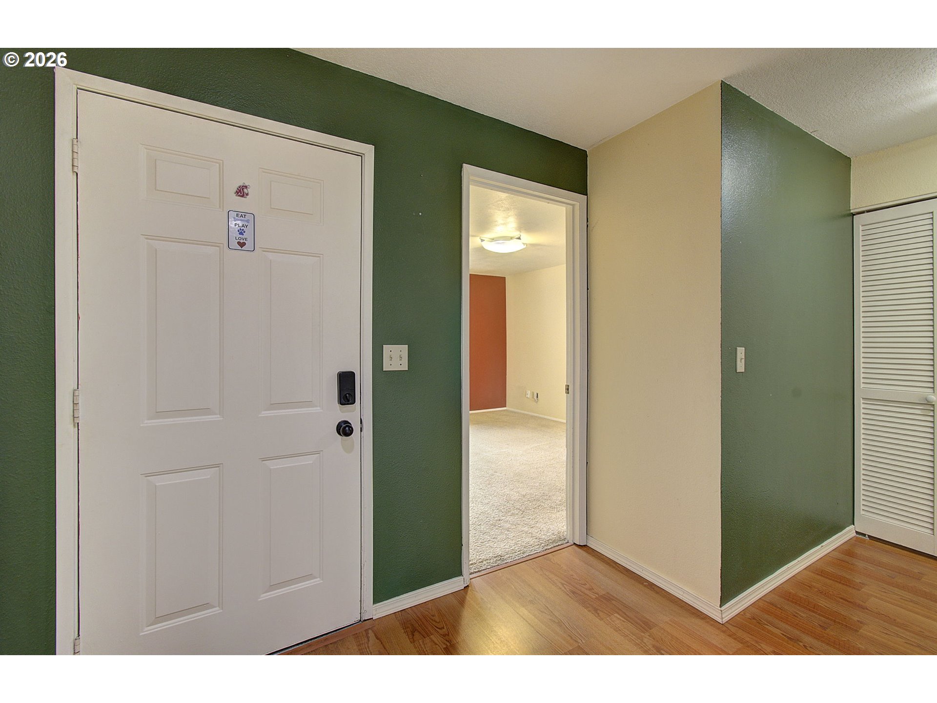 804 Northwest 132nd Street, Unit B Vancouver, WA 98685 - Photo 4 of 28 Entrance/Foyer