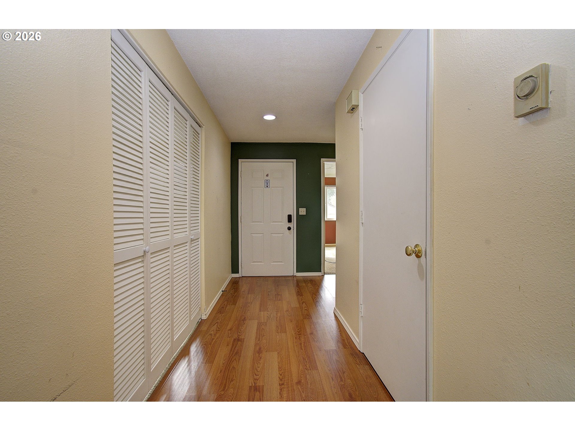 804 Northwest 132nd Street, Unit B Vancouver, WA 98685 - Photo 5 of 28 Hallway