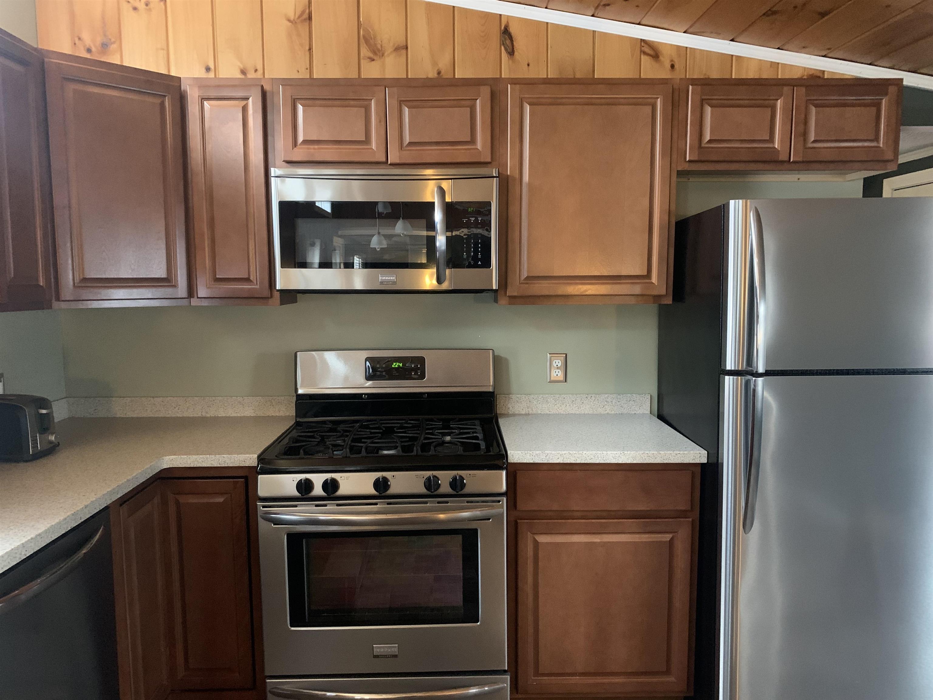 4 Yellowstone Lane Rochester, NH 03867 - Photo 20 of 40