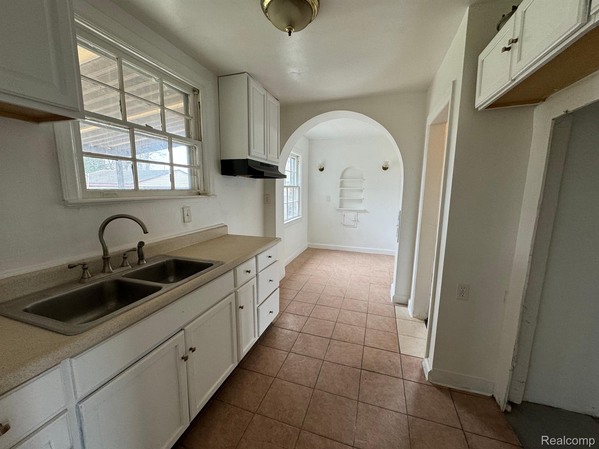 17826 Berg Road Detroit, MI 48219 - Photo 11 of 17 Gallery Image 11