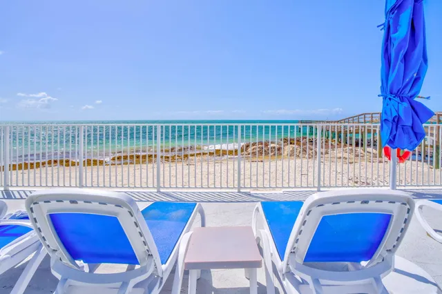 $585,000 | 201 East Ocean Drive, Unit 211, Key Colony Beach, FL 33051