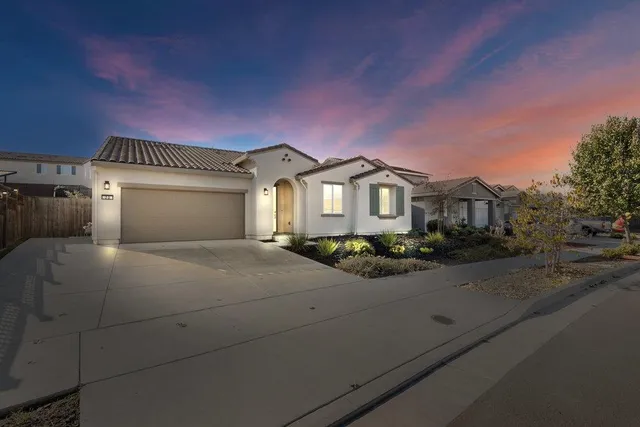 $909,999 | 20 Hospital Road, Hollister, CA 95023