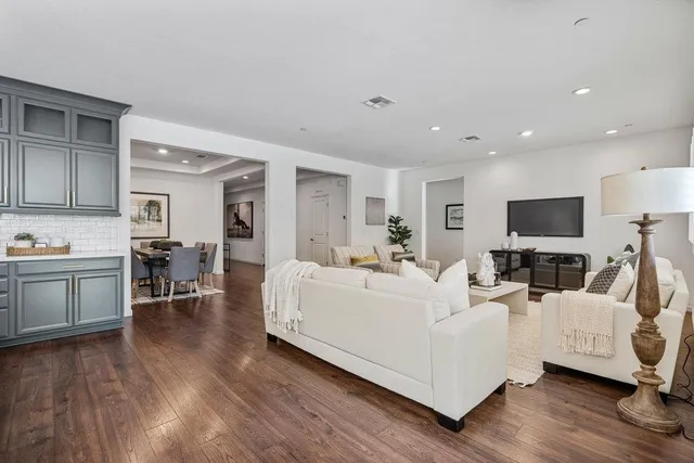 $909,999 | 20 Hospital Road, Hollister, CA 95023