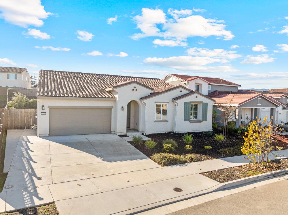 20 Hospital Road Hollister, CA 95023 - Photo 40 of 46 a front view of a house with a garden