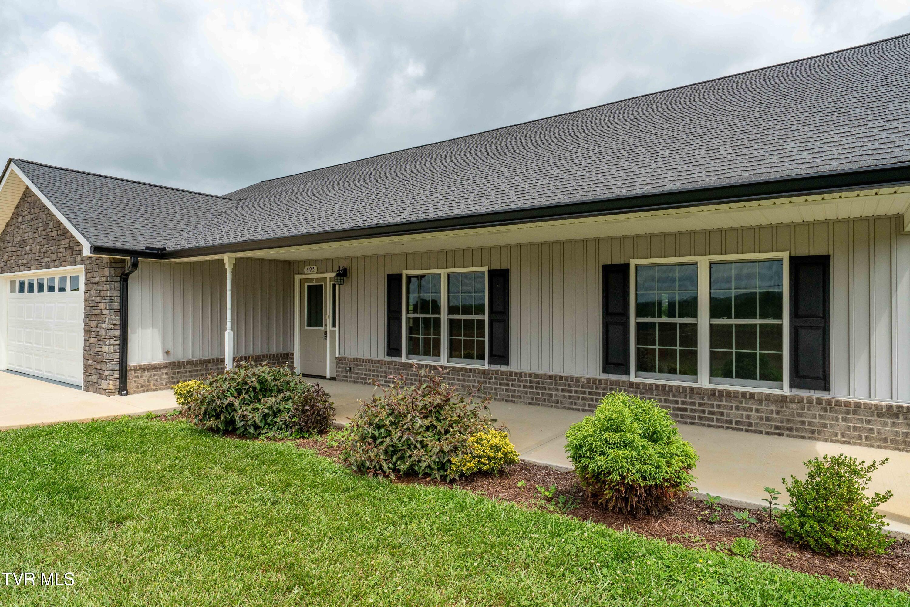 595 Pleasant Valley Road Jonesborough, TN 37659 - Photo 13 of 55 595 Pleasant Valley Road (30 of 72)