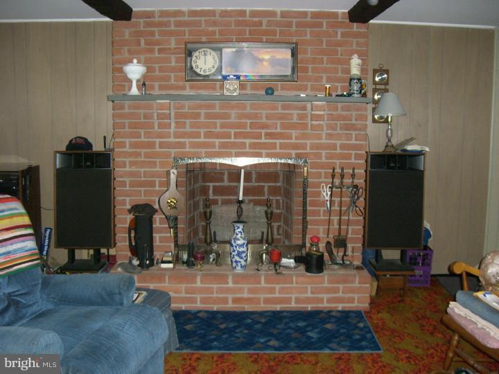 3504 Kyle Road Philadelphia, PA 19154 - Photo 6 of 7 Family Room
