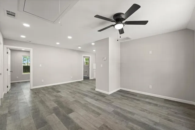 $1,900 | 917 North Wood Street, Denton, TX 76209