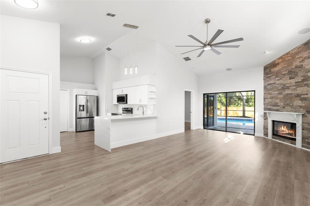 11651 Sunshine Pond Road Tampa, FL 33635 - Photo 7 of 50 Gallery Image 7