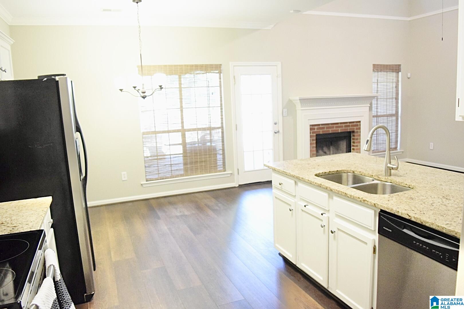 129 Timberleaf Circle Alabaster, AL 35007 - Photo 11 of 21