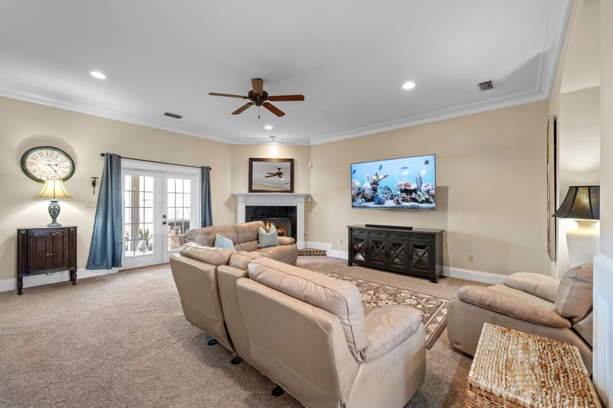 31939 Wildflower Trail Daphne, AL 36527 - Photo 9 of 43 Living Room