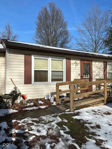 $149,900 | 158 Hitchcock Drive, Hope, IN 47246