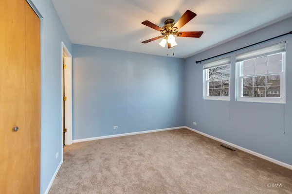 $2,700 | 344 Kildare Court, Carol Stream, IL 60188