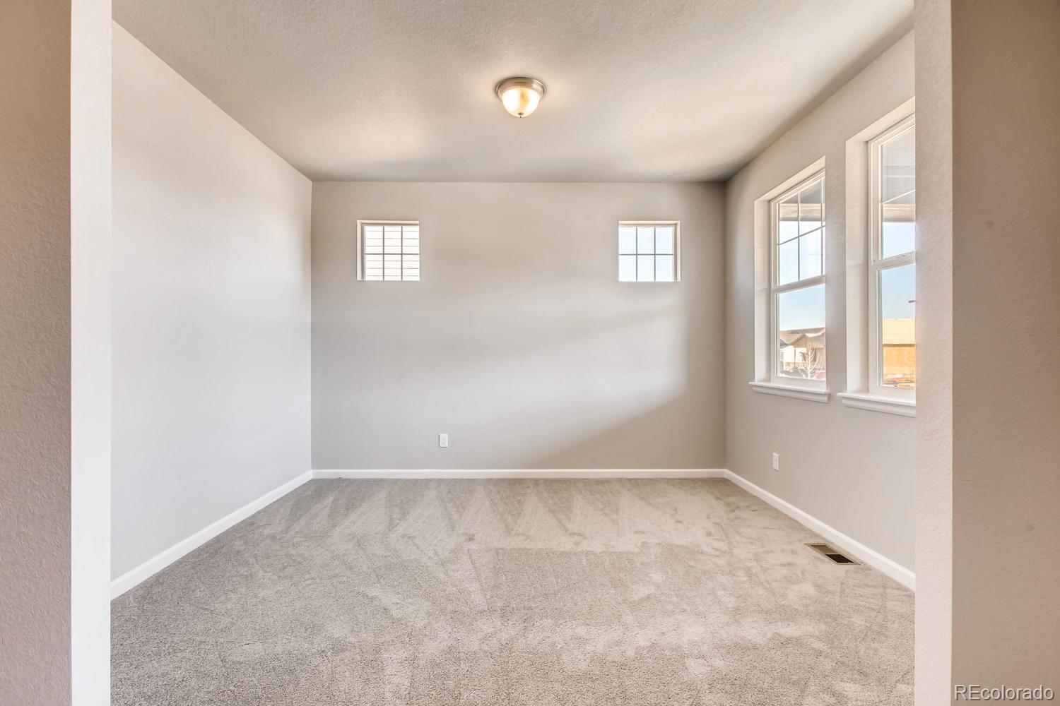 8941 South Catawba Street Aurora, CO 80016 - Photo 11 of 28