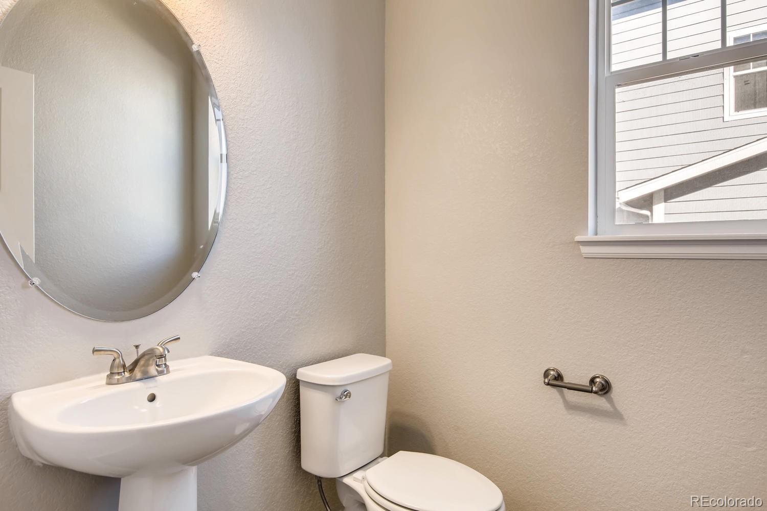 8941 South Catawba Street Aurora, CO 80016 - Photo 13 of 28