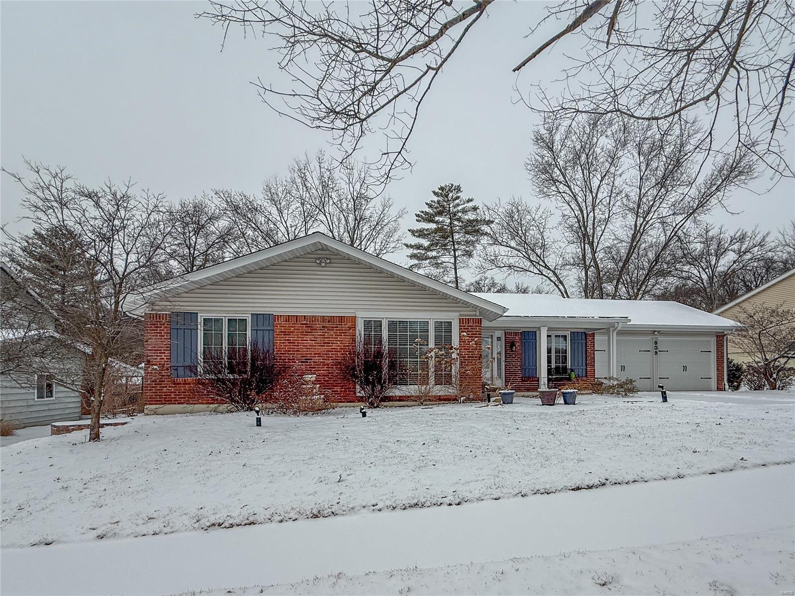 809 King George Court Manchester, MO 63021 - Photo 3 of 31 Gallery Image 3