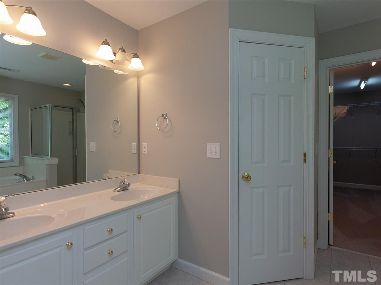 3424 Savan Court Raleigh, NC 27613 - Photo 16 of 25