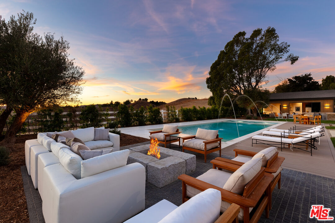 25151 Jim Bridger Road Hidden Hills, CA 91302 - Photo 30 of 31 Gallery Image 30