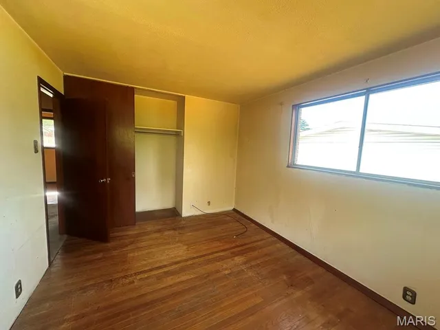 $84,000 | 2353 Hallwood Drive, St. Louis, MO 63136