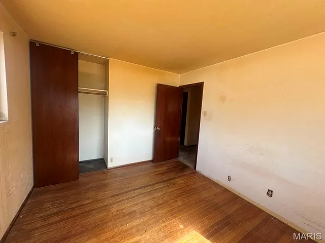 $84,000 | 2353 Hallwood Drive, St. Louis, MO 63136