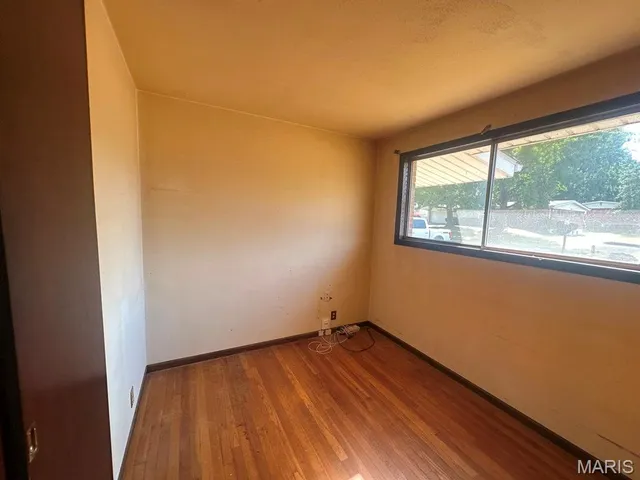 $84,000 | 2353 Hallwood Drive, St. Louis, MO 63136