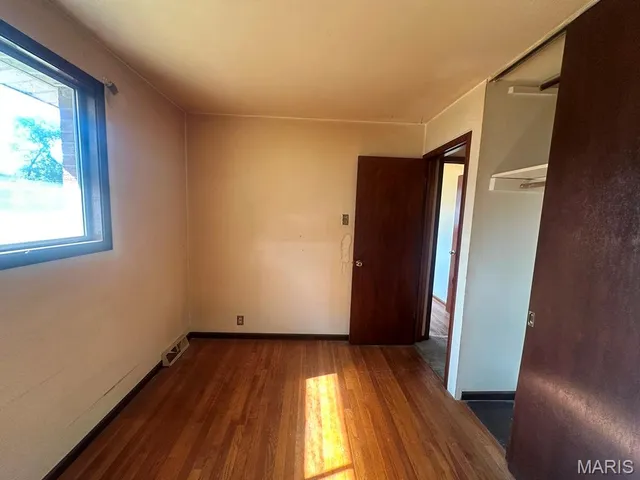 $84,000 | 2353 Hallwood Drive, St. Louis, MO 63136