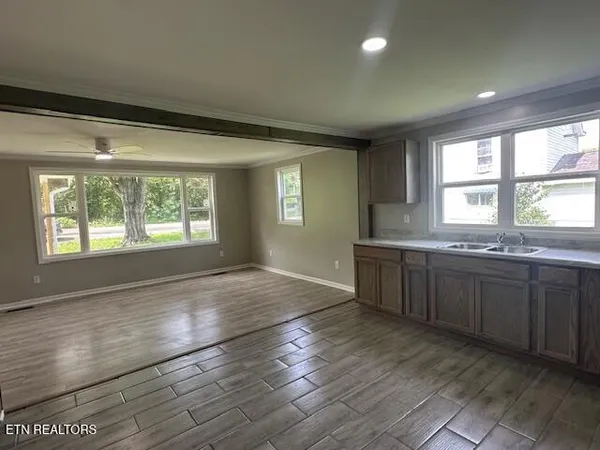 $139,000 | 139 Depot Drive, Rose Hill, VA 24281