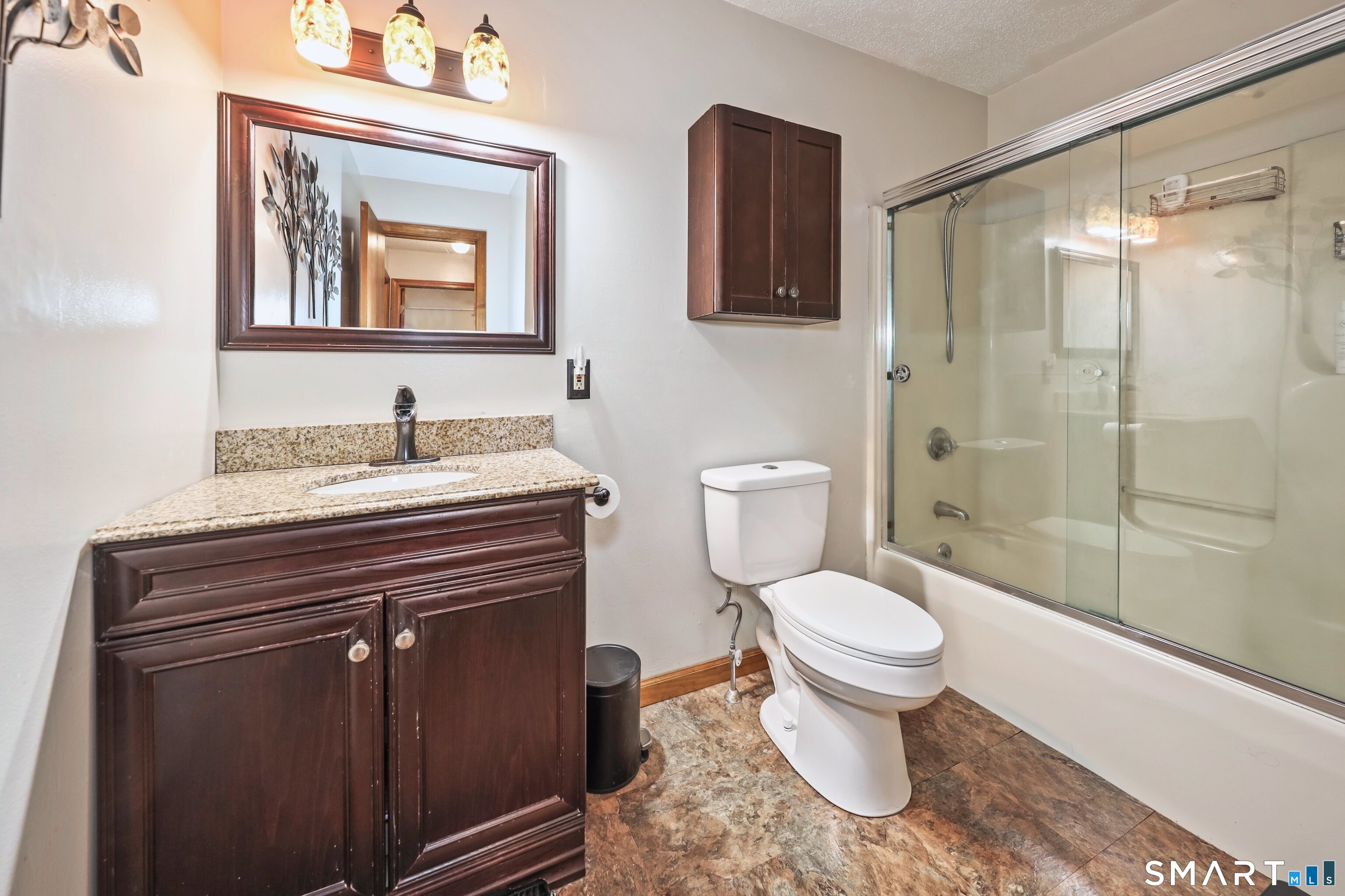 33 Red Robin Road Naugatuck, CT 06770 - Photo 19 of 40