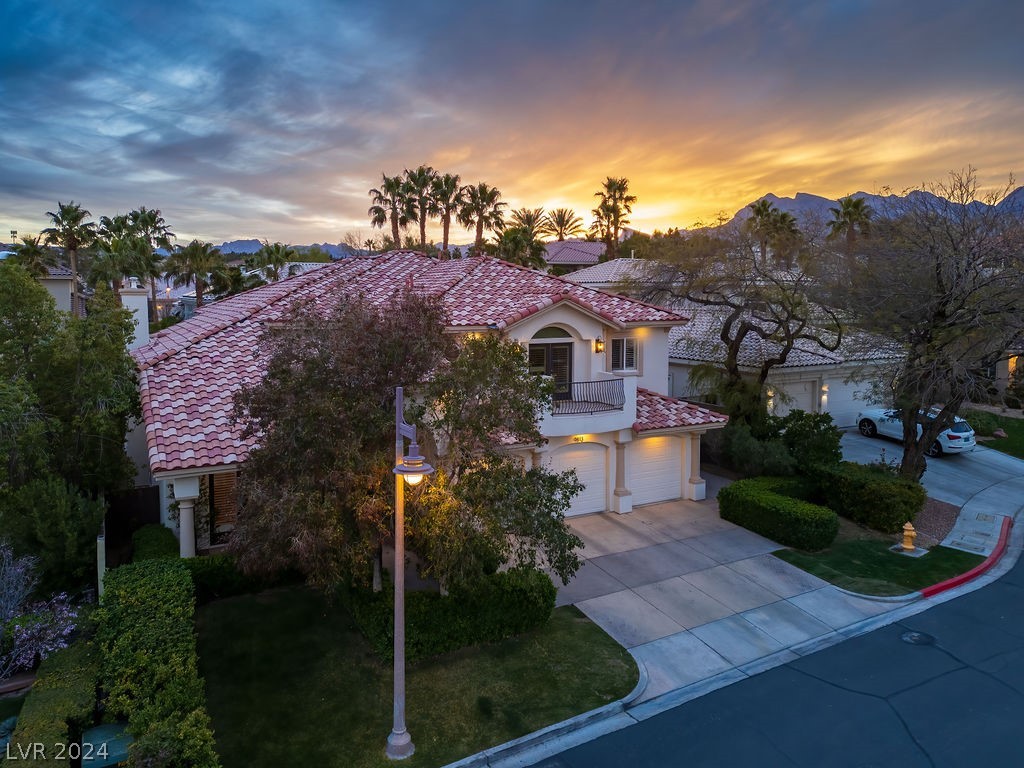 9813 Edgeview Place Las Vegas, NV 89134 - Photo 11 of 98