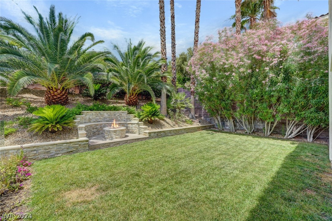 9813 Edgeview Place Las Vegas, NV 89134 - Photo 18 of 98